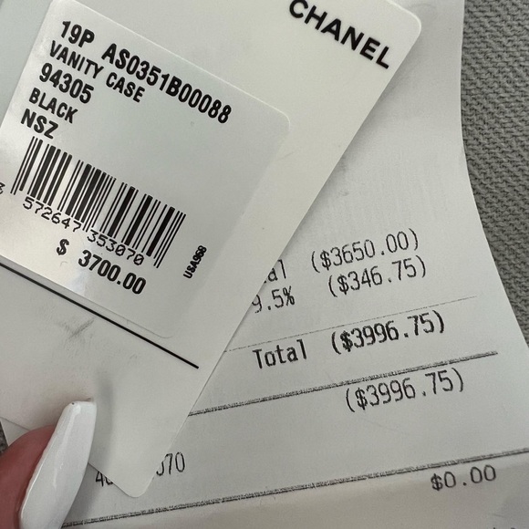 Chanel Black Vanity Case - Picture 2 of 6